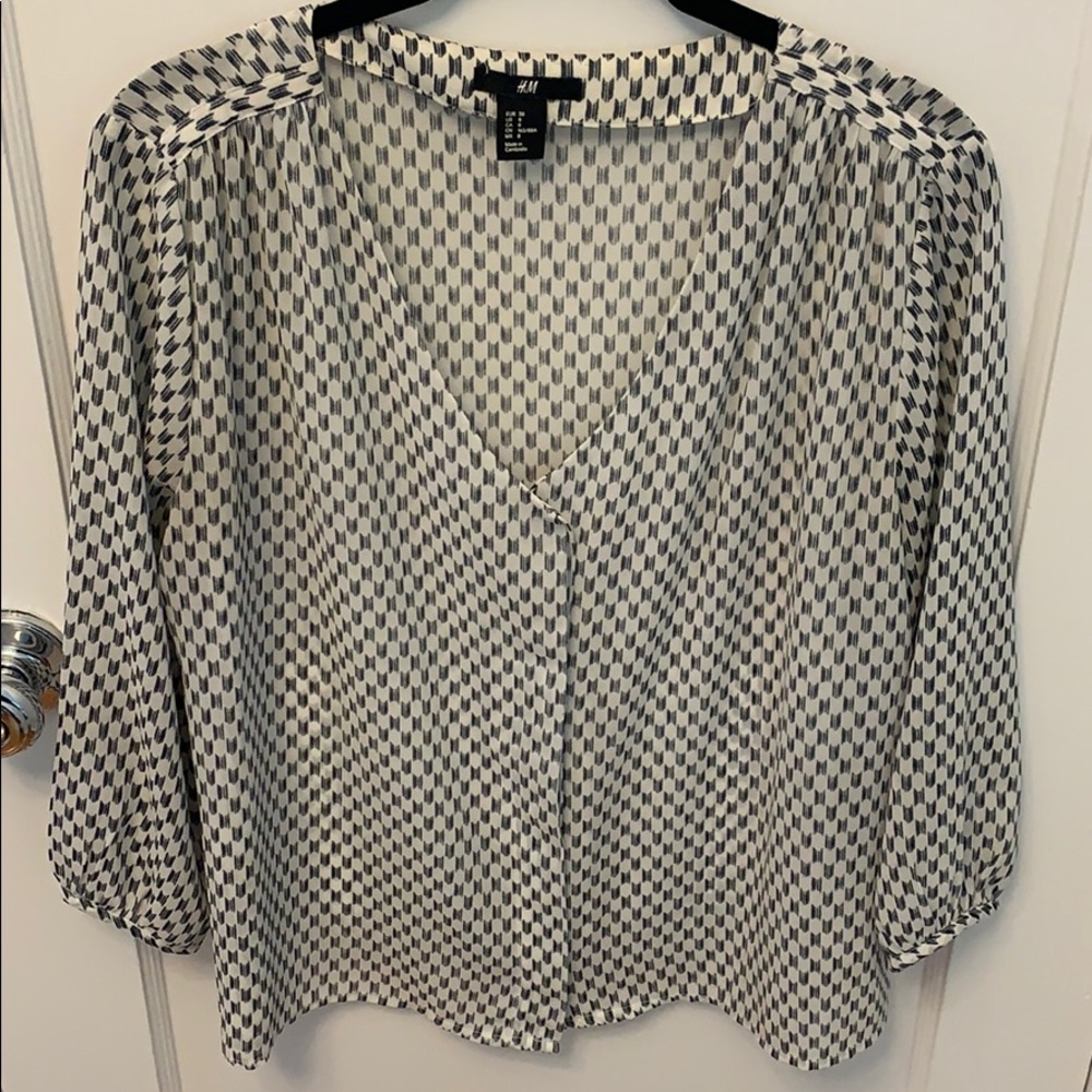 H&M Geometric Print Blouse